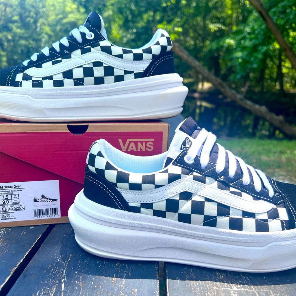 Vans old skool over shoes